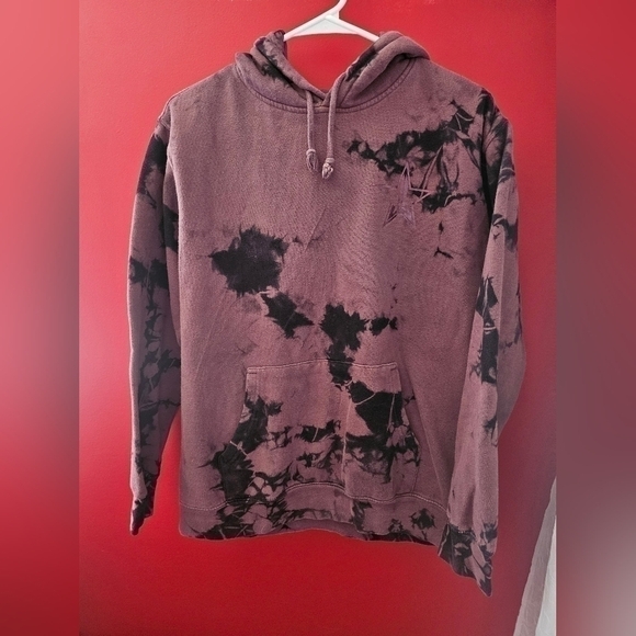 Jeffree Star Other - Jeffree Star berry tie-dye hoodie